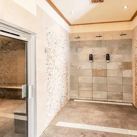 Les Alpages - 4 Pieces Pour 8 Personnes Mae-9193